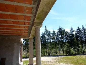 Moradia T5 para Venda em Soalhães