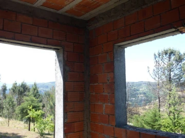 Moradia T5 para Venda em Soalhães