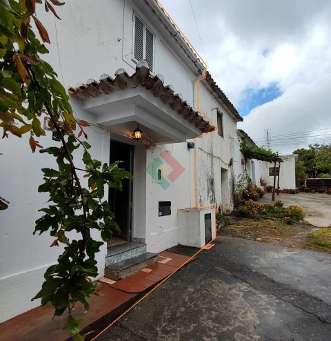 Moradia T2 para Venda em Santa Maria de Marvão