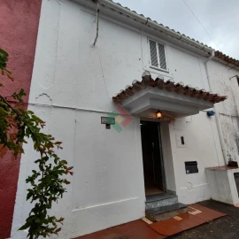 Moradia T2 para Venda em Santa Maria de Marvão
