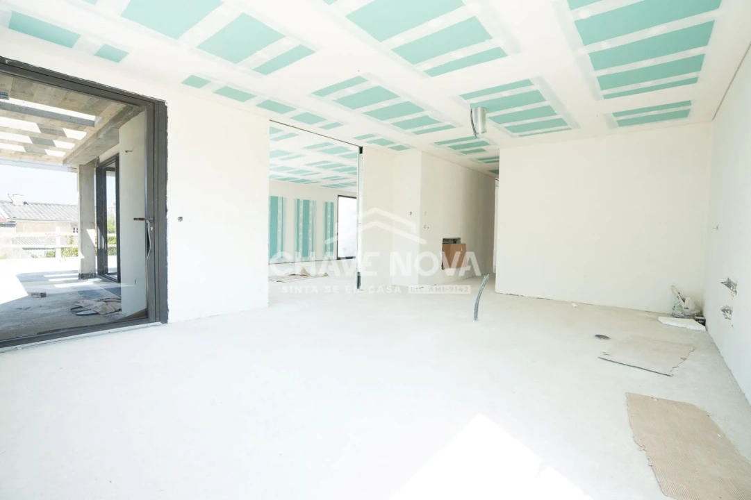 Moradia T3 para Venda em São Felix da Marinha Foto 16