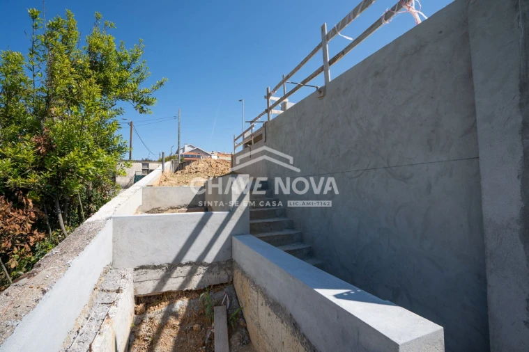 Moradia T3 para Venda em São Felix da Marinha Foto 6