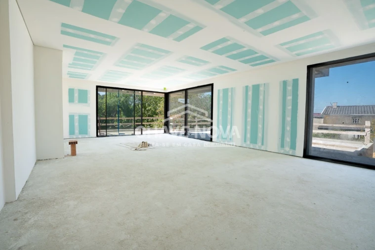 Moradia T3 para Venda em São Felix da Marinha Foto 14