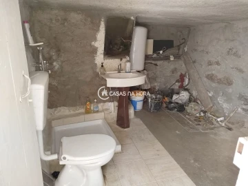 Moradia T2 para Venda em Santos Evos