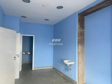 Loja para Arrendamento em Soutelo