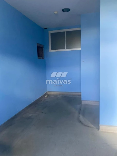 Loja para Arrendamento em Soutelo