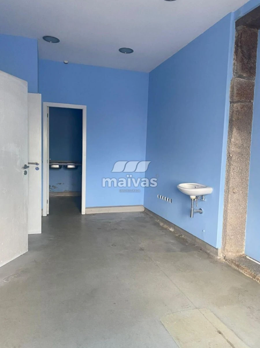 Loja para Arrendamento em Soutelo Foto 5