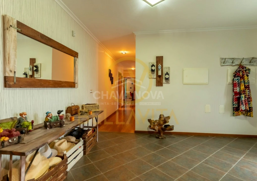 Moradia T4 para Venda em Vilarandelo Foto 17