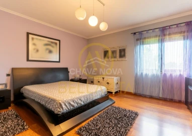 Moradia T4 para Venda em Vilarandelo