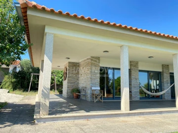 Moradia T4 para Venda em Vilarandelo