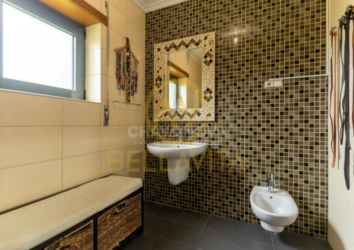 Moradia T4 para Venda em Vilarandelo Foto 18