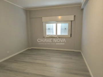 Apartamento T3 para Venda em Loures