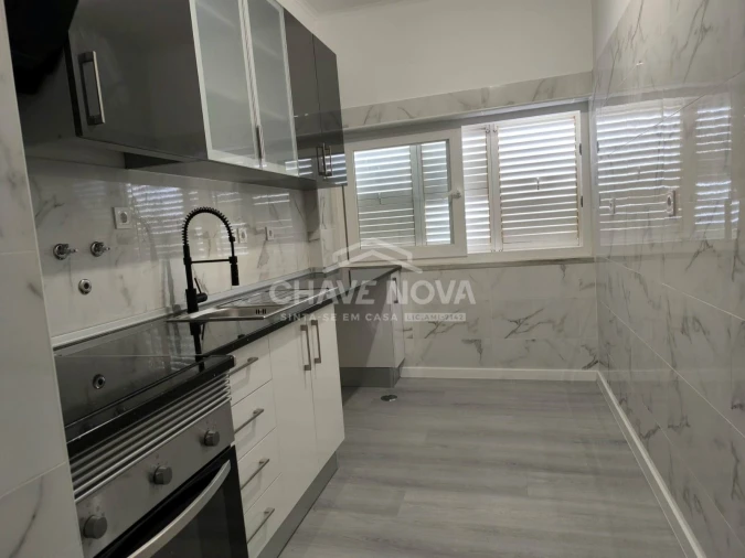 Apartamento T3 para Venda em Loures Foto 3
