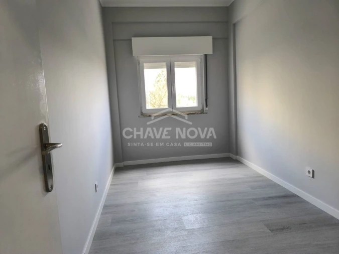 Apartamento T3 para Venda em Loures Foto 7