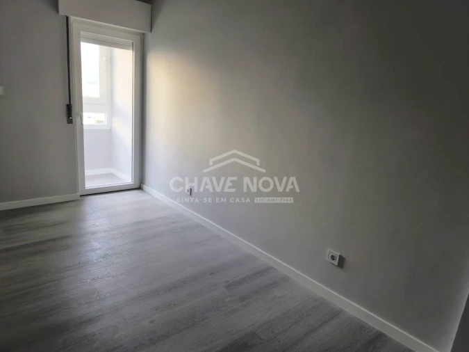 Apartamento T3 para Venda em Loures Foto 10