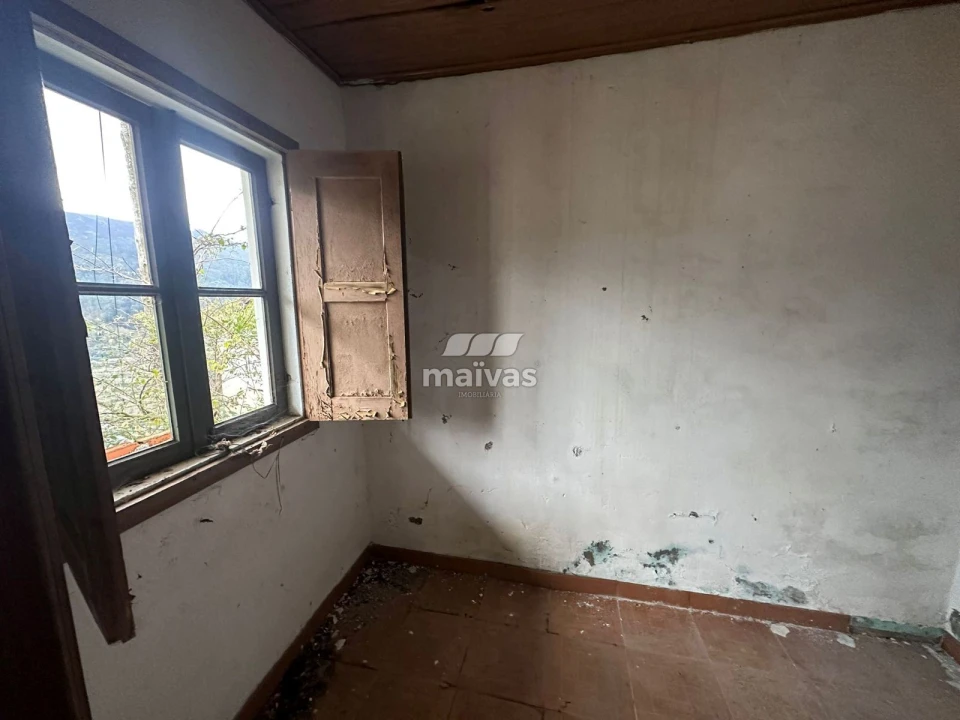 Moradia T3 para Venda em Candemil Foto 8