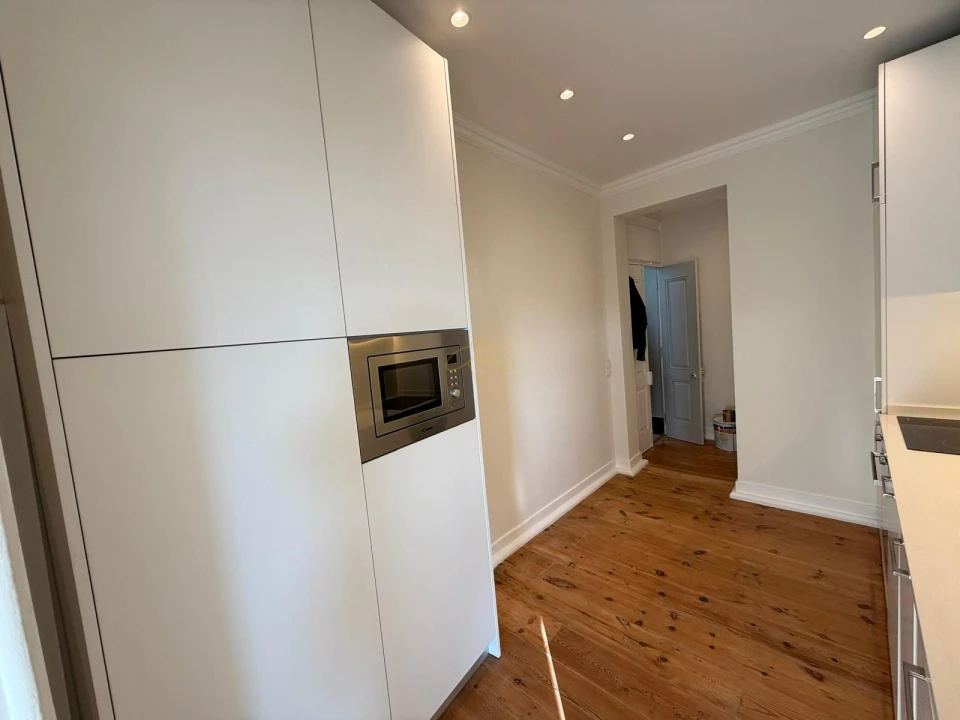 Apartamento T1 para Arrendamento em Misericórdia Foto 11