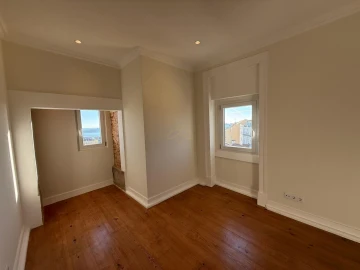 Apartamento T1 para Arrendamento em Misericórdia