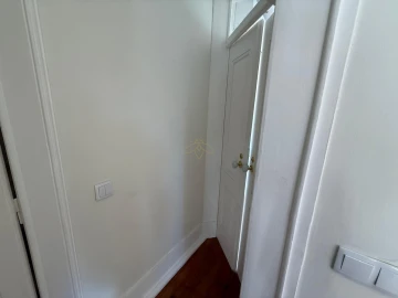 Apartamento T1 para Arrendamento em Misericórdia