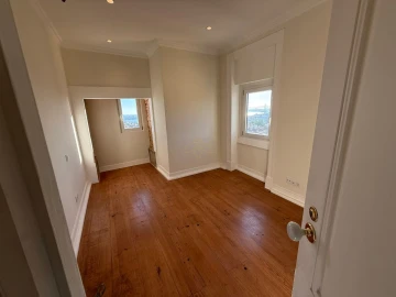 Apartamento T1 para Arrendamento em Misericórdia