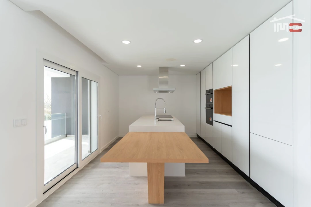 Moradia T3 para Venda em Corroios Foto 5