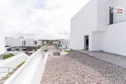 Moradia T3 para Venda em Corroios