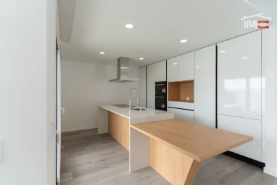 Moradia T3 para Venda em Corroios