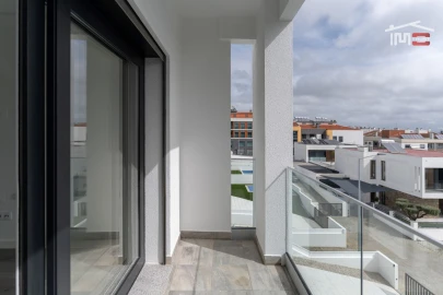 Moradia T3 para Venda em Corroios