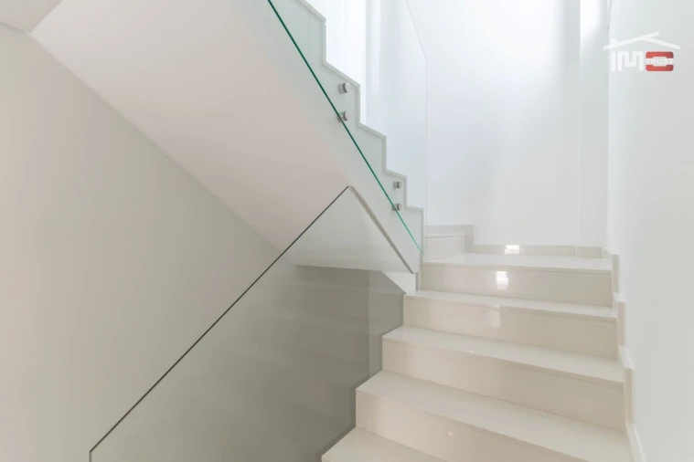 Moradia T3 para Venda em Corroios Foto 8