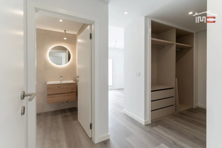 Moradia T3 para Venda em Corroios Foto 16