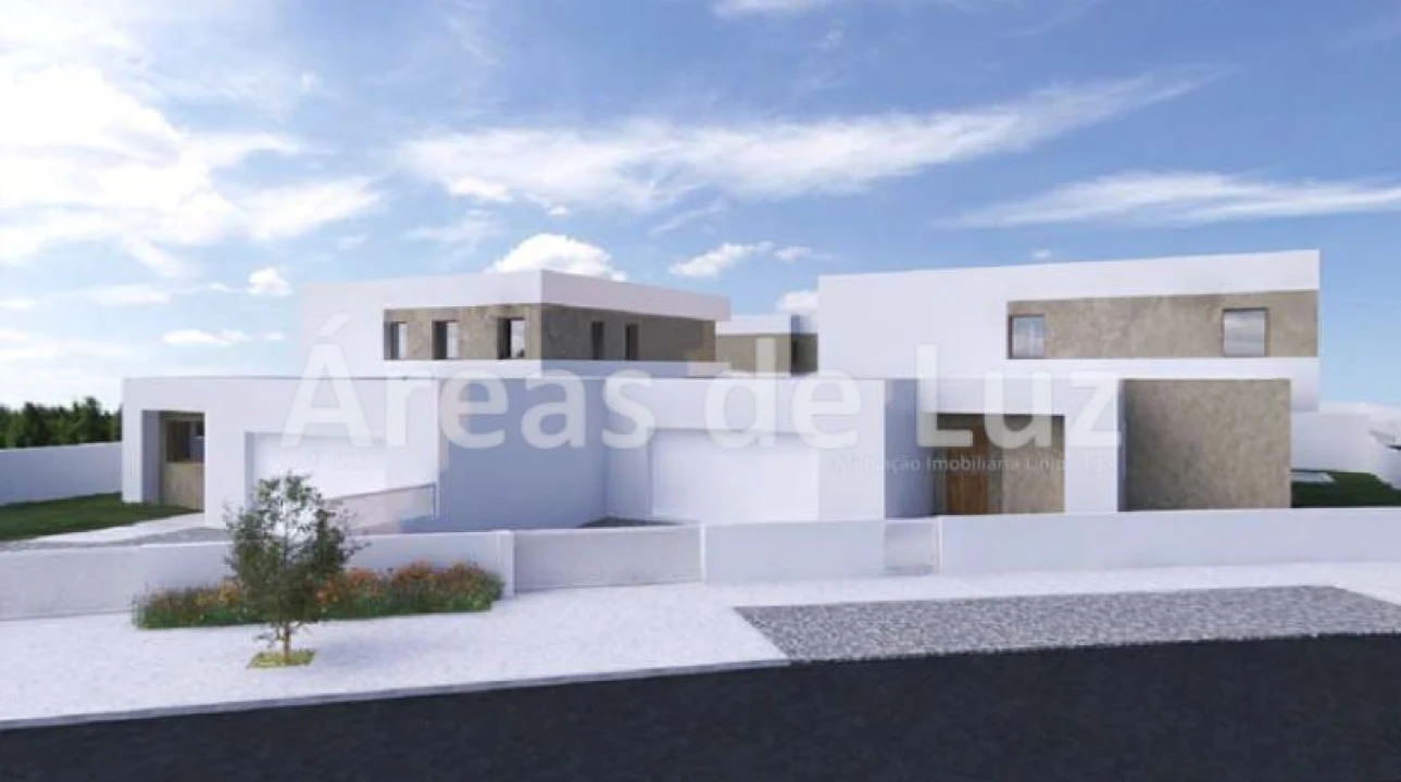 Moradia T3 para Venda em Batalha Foto 1