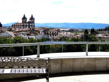 Prédio para Venda em Vila Flor e Nabo