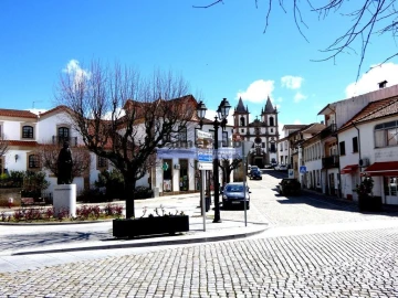 Prédio para Venda em Vila Flor e Nabo
