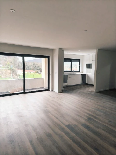 Apartamento T3 para Arrendamento em Silvares, Pias, Nogueira e Alvarenga