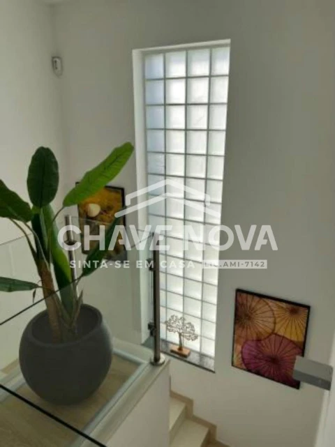 Moradia T4 para Venda em Santo Antonio da Charneca