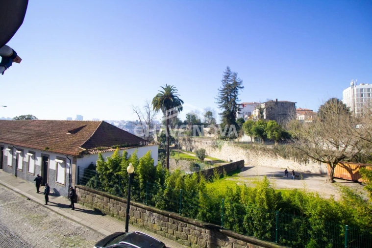 Prédio para Venda em Cedofeita, Santo Ildefonso, Sé, Miragaia, São Nicolau e Vitória Foto 22
