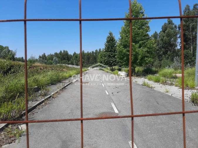 Terreno para Venda em Baguim do Monte (Rio Tinto) Foto 7