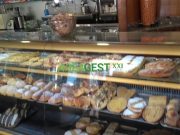 Loja para Venda em Santo António dos Cavaleiros e Frielas