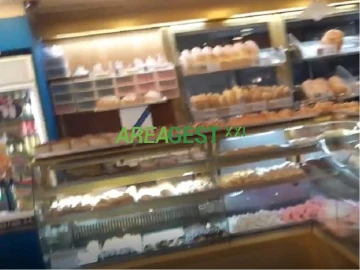 Loja para Venda em Santo António dos Cavaleiros e Frielas