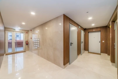 Apartamento T3 para Venda em Alfragide