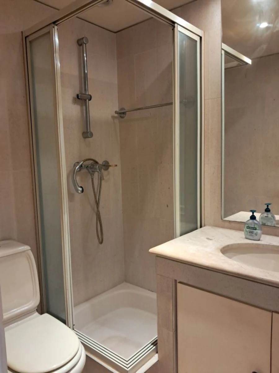 Apartamento T2 para Venda em Aldoar, Foz do Douro e Nevogilde Foto 5