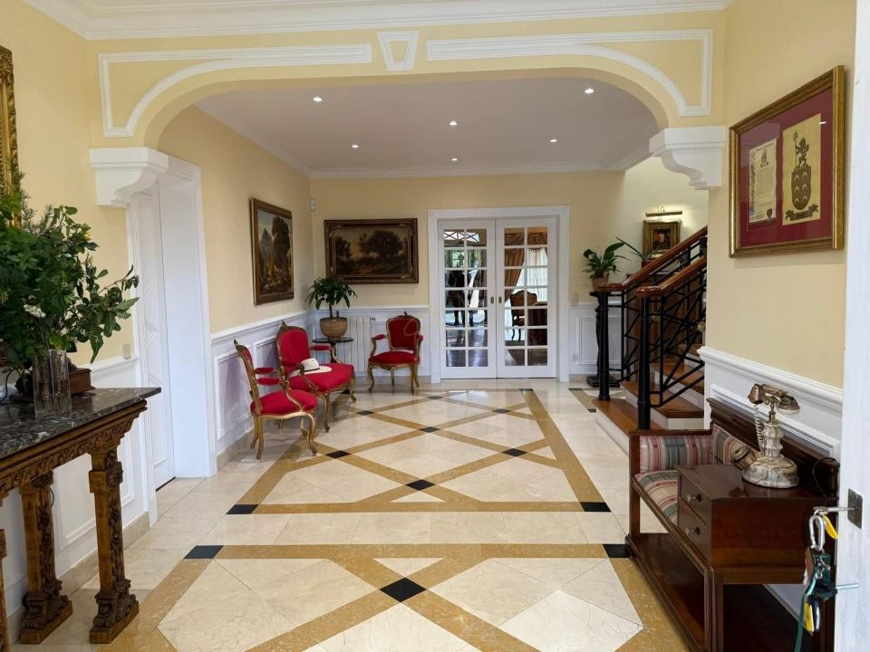 Moradia T5 para Venda em Santa Maria e São Miguel, São Martinho, São Pedro Penaferrim Foto 1