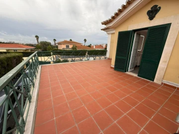 Moradia T5 para Venda em Santa Maria e São Miguel, São Martinho, São Pedro Penaferrim