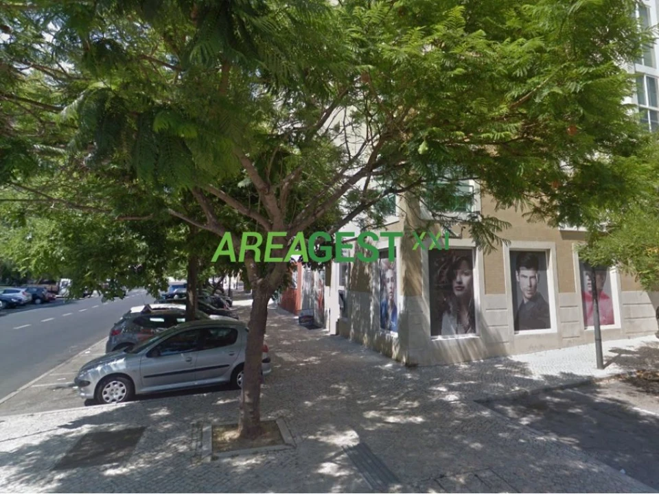 Loja para Venda em Alvalade Foto 14