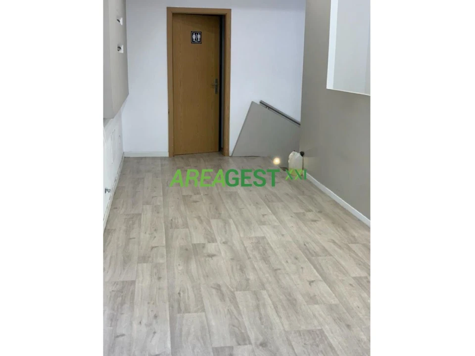 Loja para Venda em Alvalade Foto 6