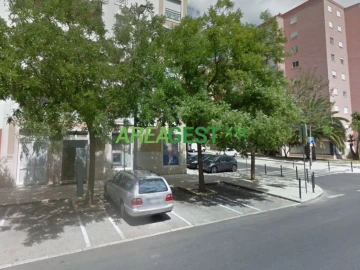 Loja para Venda em Alvalade