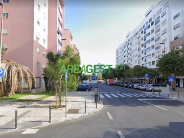 Loja para Venda em Alvalade