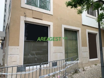 Loja para Venda em Alvalade