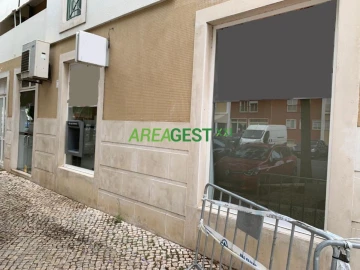 Loja para Venda em Alvalade