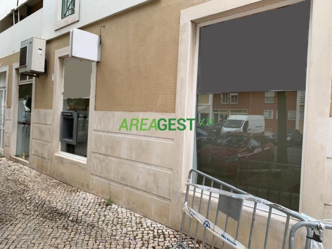 Loja para Venda em Alvalade Foto 13